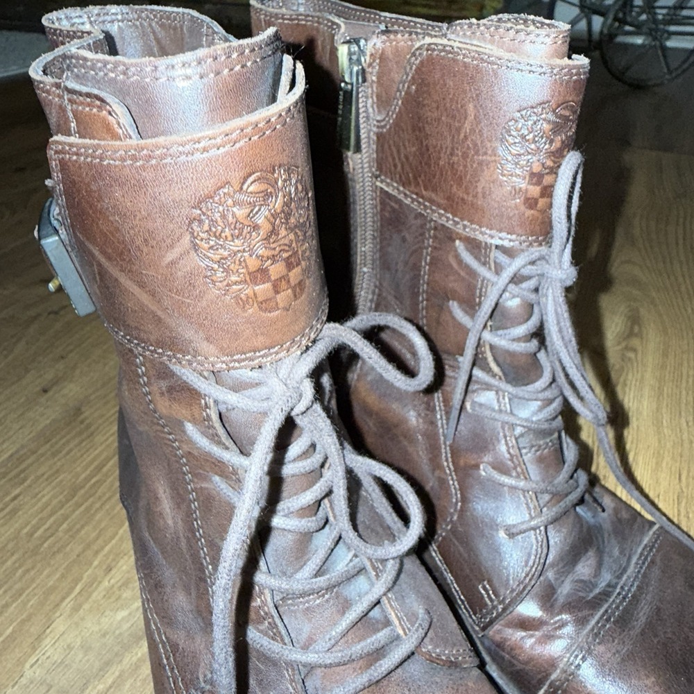 Vince Camuto Taryn Brown Leather Combat Boots Womens Sz 8 Lace Up Booties - Picture 3 of 8